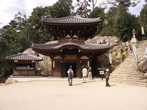 x Japan temple misen